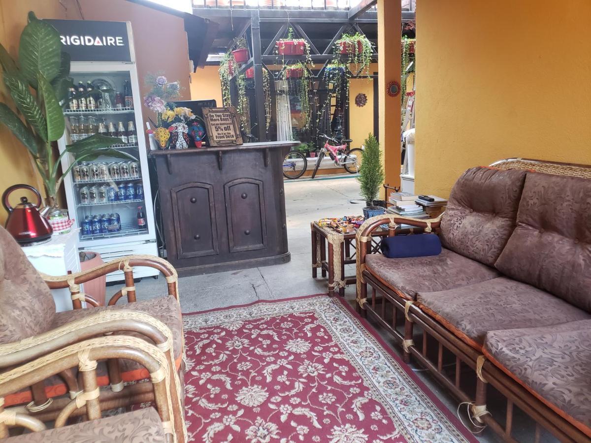 Parrot House Acomodação com café da manhã Antigua Exterior foto